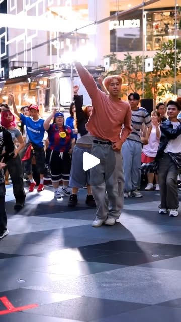 LOSTinLIGHT — Random Dance Cover Contest @ Siam Center